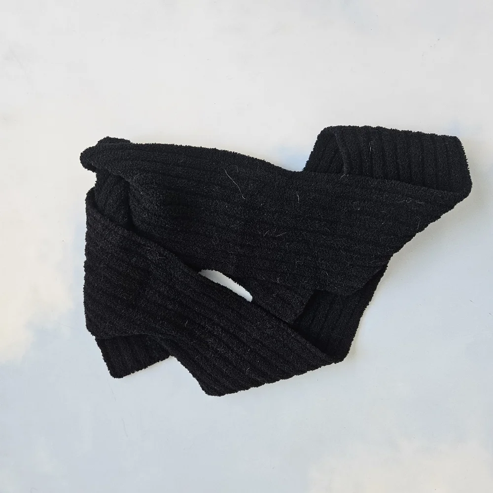 H&M Men's Black Ribbed Scarf